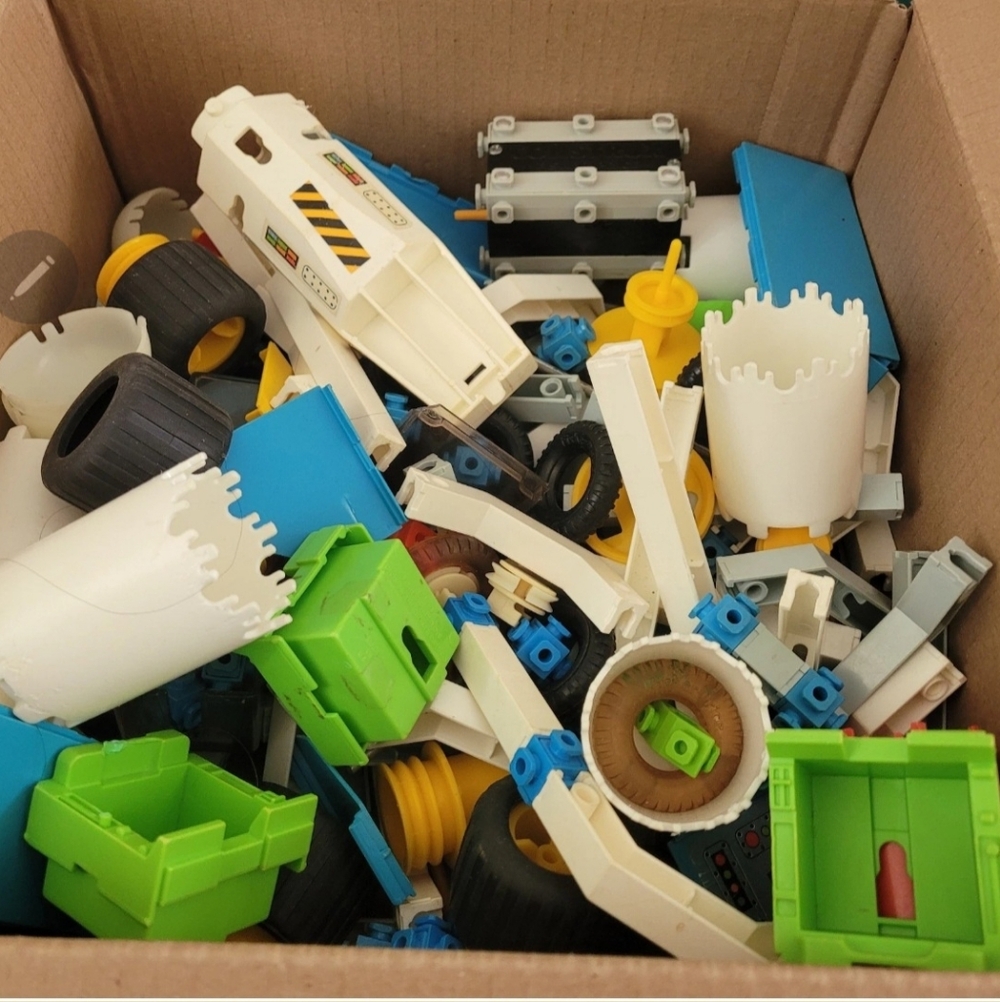 VTG 1980s Fisher Price Construx Mixed Random Piece Lot 350+ Pieces